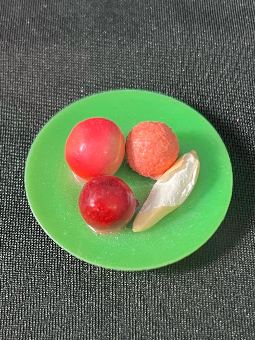 *VINTAGE TAMMY DOLL "RING A DING" FRUIT PLATE Japan